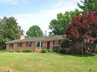 1 Thornridge Ct, Lexington, VA 24450