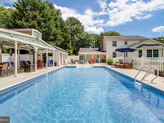 4th image of 31454 Coventry Dr