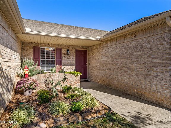 3rd image of 10821 Admiral Bend Way