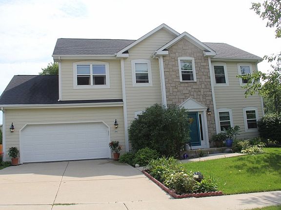 2nd image of 1887 Wayside Dr