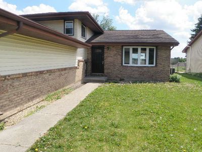 415 Palmor Dr, Ottawa, IL, 61350
