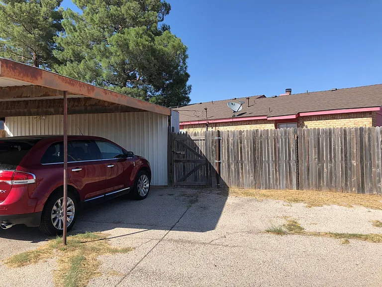 909 N Bentwood Dr #A — Photo 11