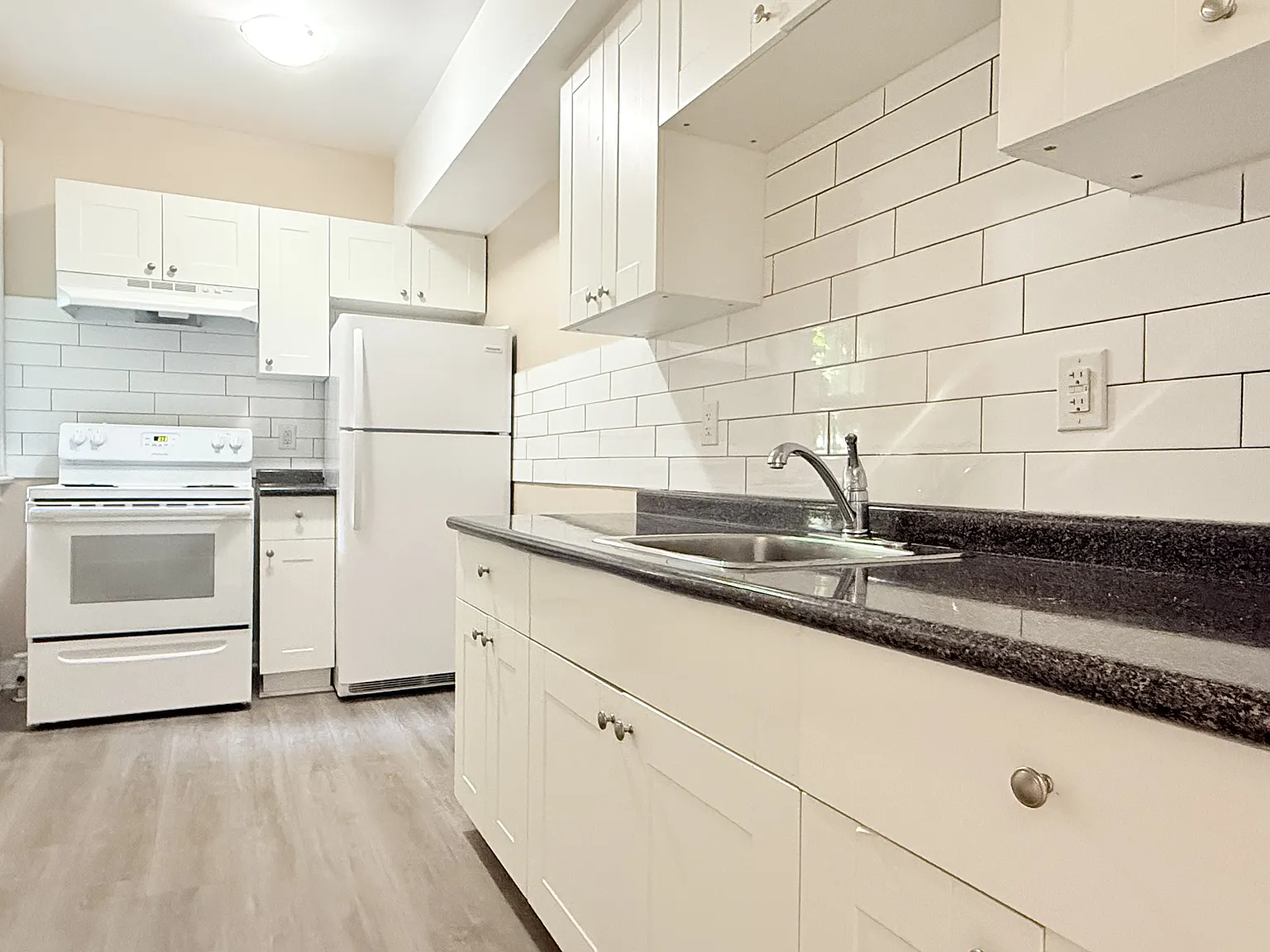 1 bed, $1,137 — Photo 1