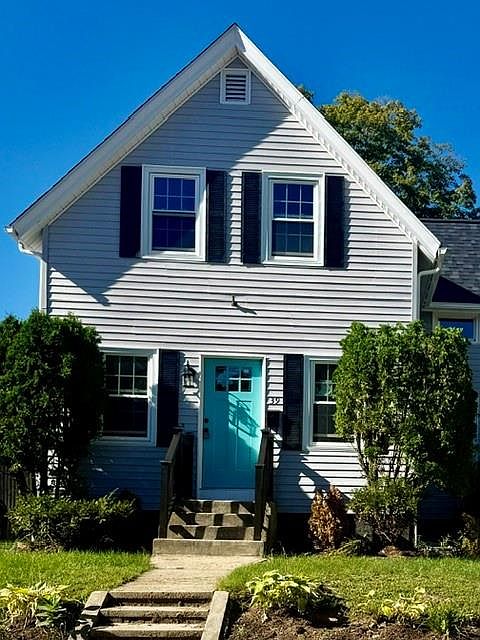 1st image of 39 Marion Ave S