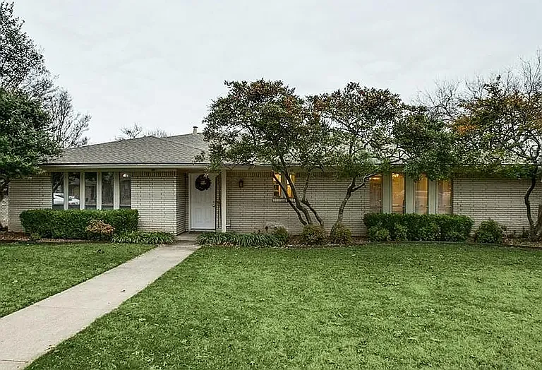 1508 Northcrest Dr — Photo 1