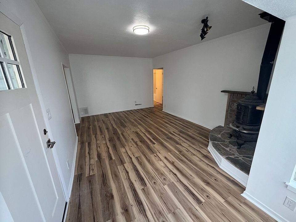 1st image of 1035 W Main St