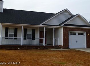 431 Northwoods Dr, Raeford, NC 28376