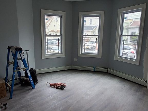 5th image of 34 Purser Pl #4