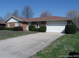 2529 Winfield Dr, Springfield, IL 62704