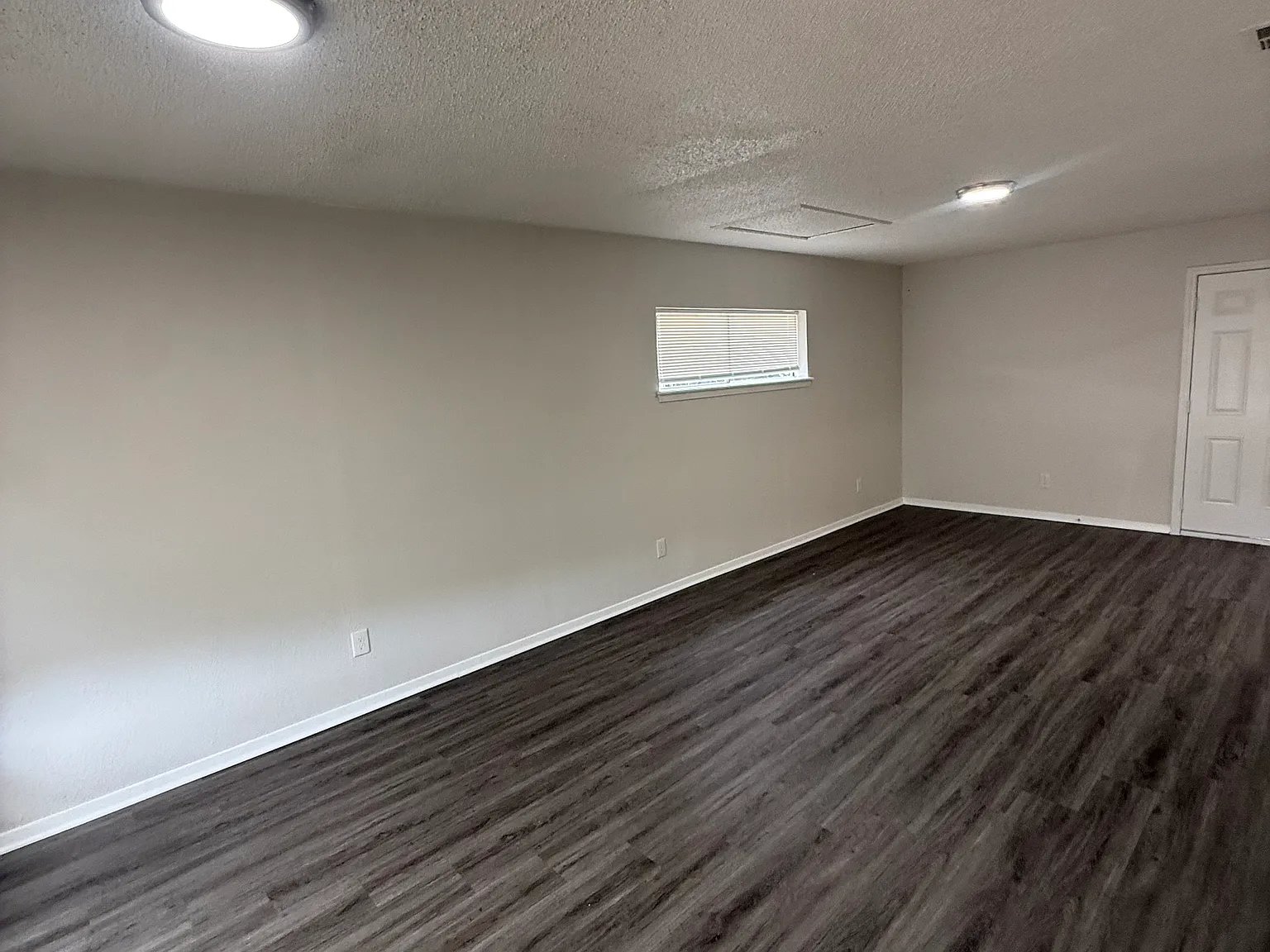 3 bed, 1261 sqft, $1,850 — Photo 2