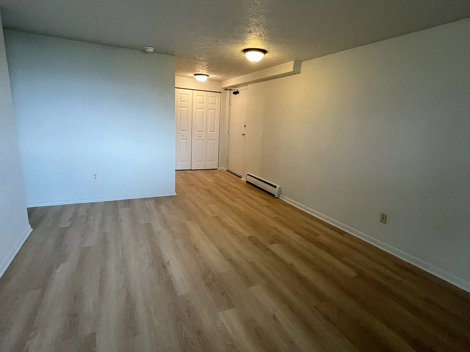 SH Shore Harbor - 4008 West Erie Ave - B — Photo 1
