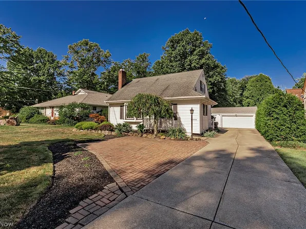 1016 Lander Rd, Highland Heights, OH 44143