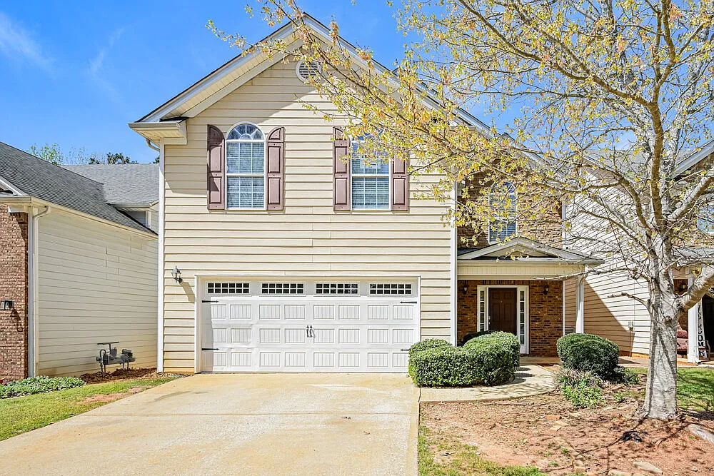 4 bed, 2.5 bath, 2274 sqft, $3,190 — Photo 1