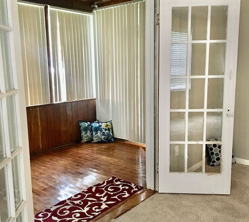 1st image of 531 SE 2nd Pl APT 7