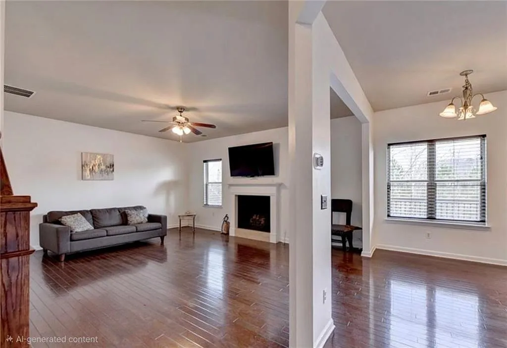 5 bed, 3.5 bath, 2447 sqft, $4,000 — Photo 4