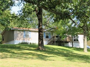 223 Davis Rd, Aliquippa, PA 15001