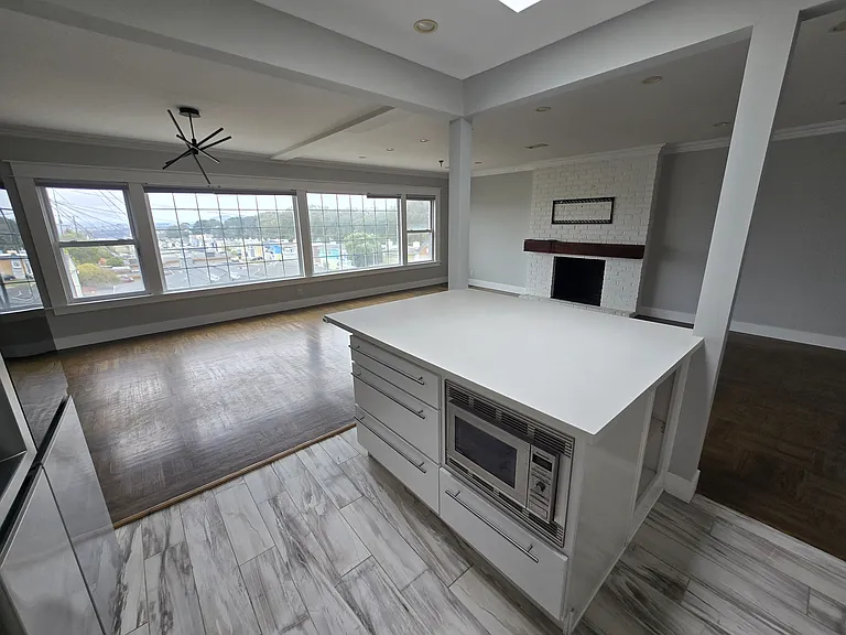 2 Alpine Ave — Photo 5