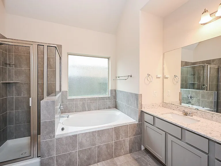 23919 Villa Lisa Dr — Photo 10