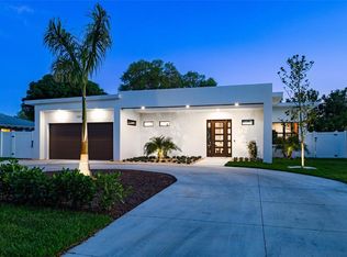 2322 Siesta Dr, Sarasota, FL 34239