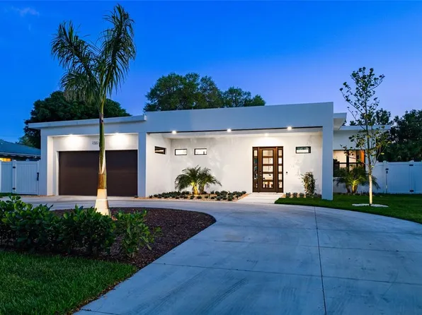 2322 Siesta Dr, Sarasota, FL 34239