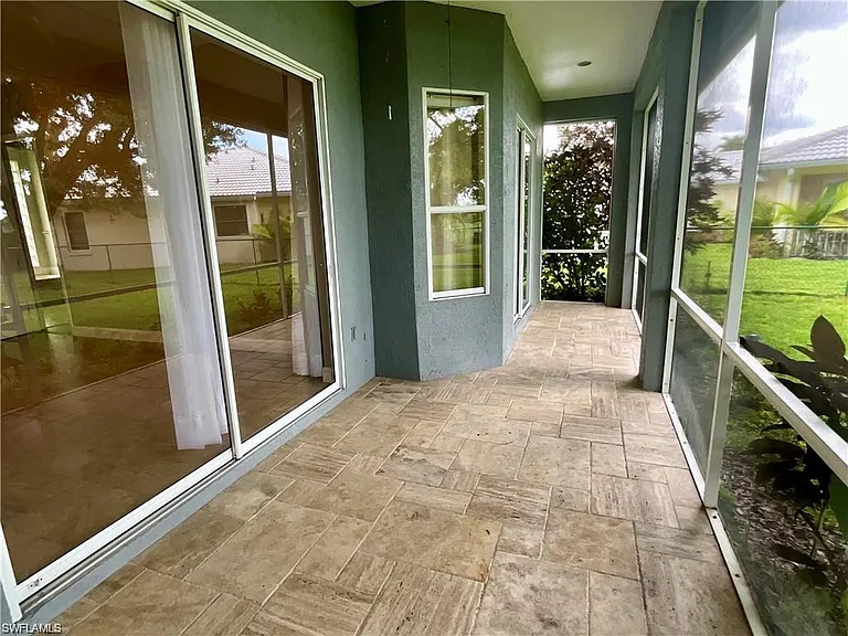 701 Meyer Dr — Photo 15