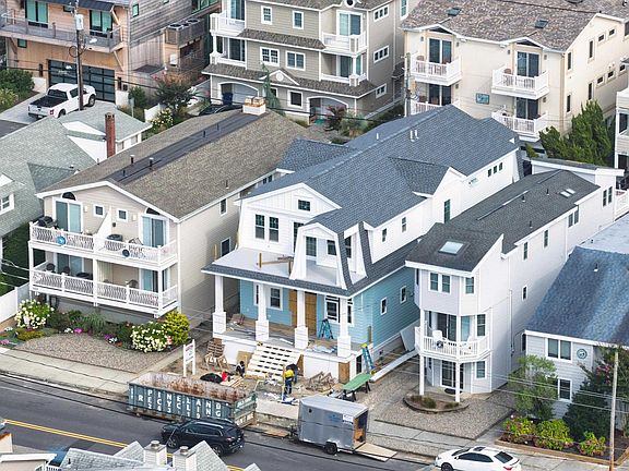 3rd image of 3513 Central Ave #1