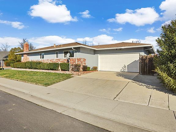 4th image of 8402 Roxburgh Way