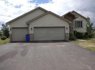 407 11th Ave NW, Isanti, MN 55040