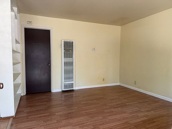 4th image of 3714 Paradise Ave #2