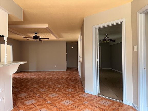 5th image of 6841 Flamingo Dr
