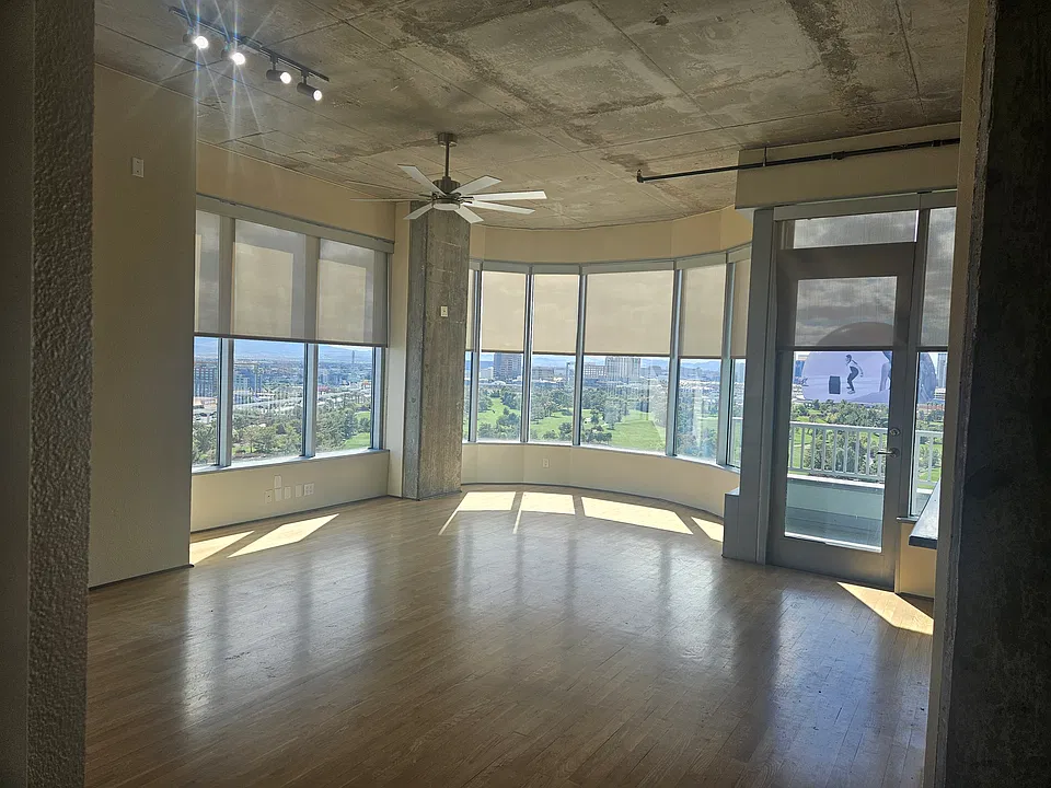 360 E Desert Inn Rd #1401