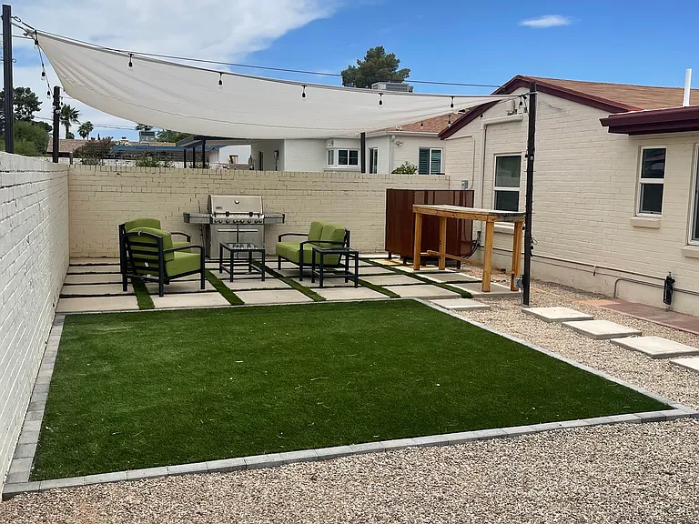 2040 N Campbell Ave — Photo 20