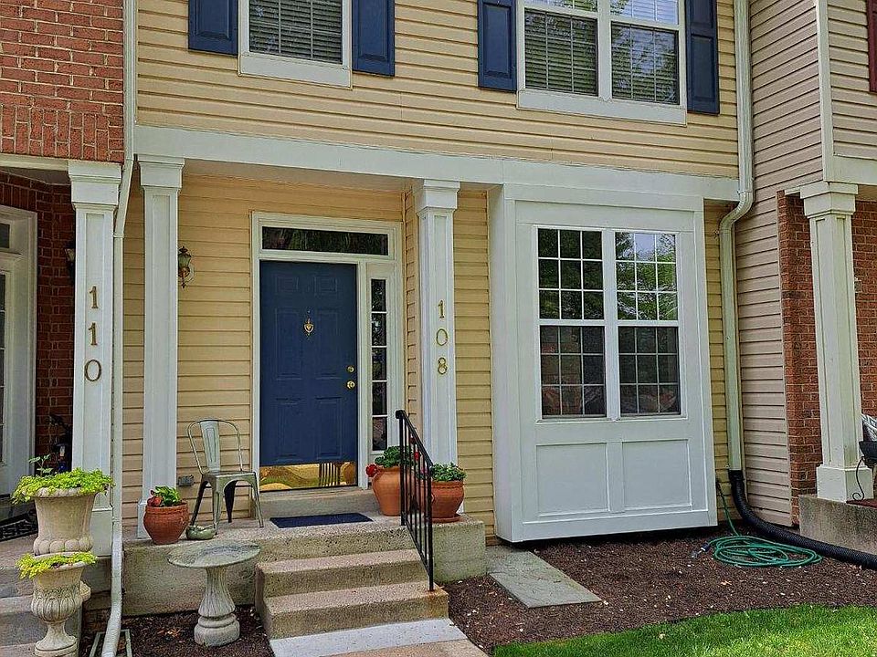 2nd image of 108 Twelve Oaks Ct