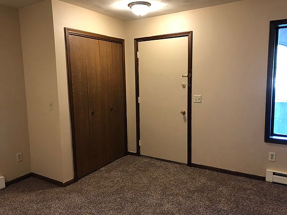 4th image of 3811 Sandhurst Dr APT 108