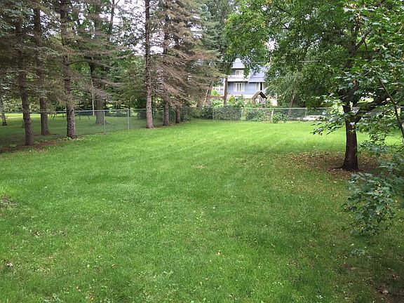 4th image of 701 Brookwood Ln