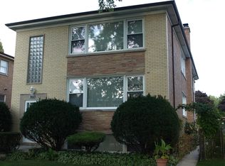 7653 Knox Ave, Skokie, IL 60076