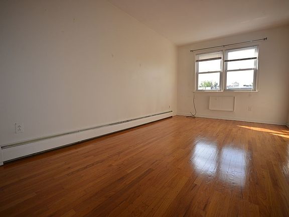 4th image of 25-52 43rd St #2A