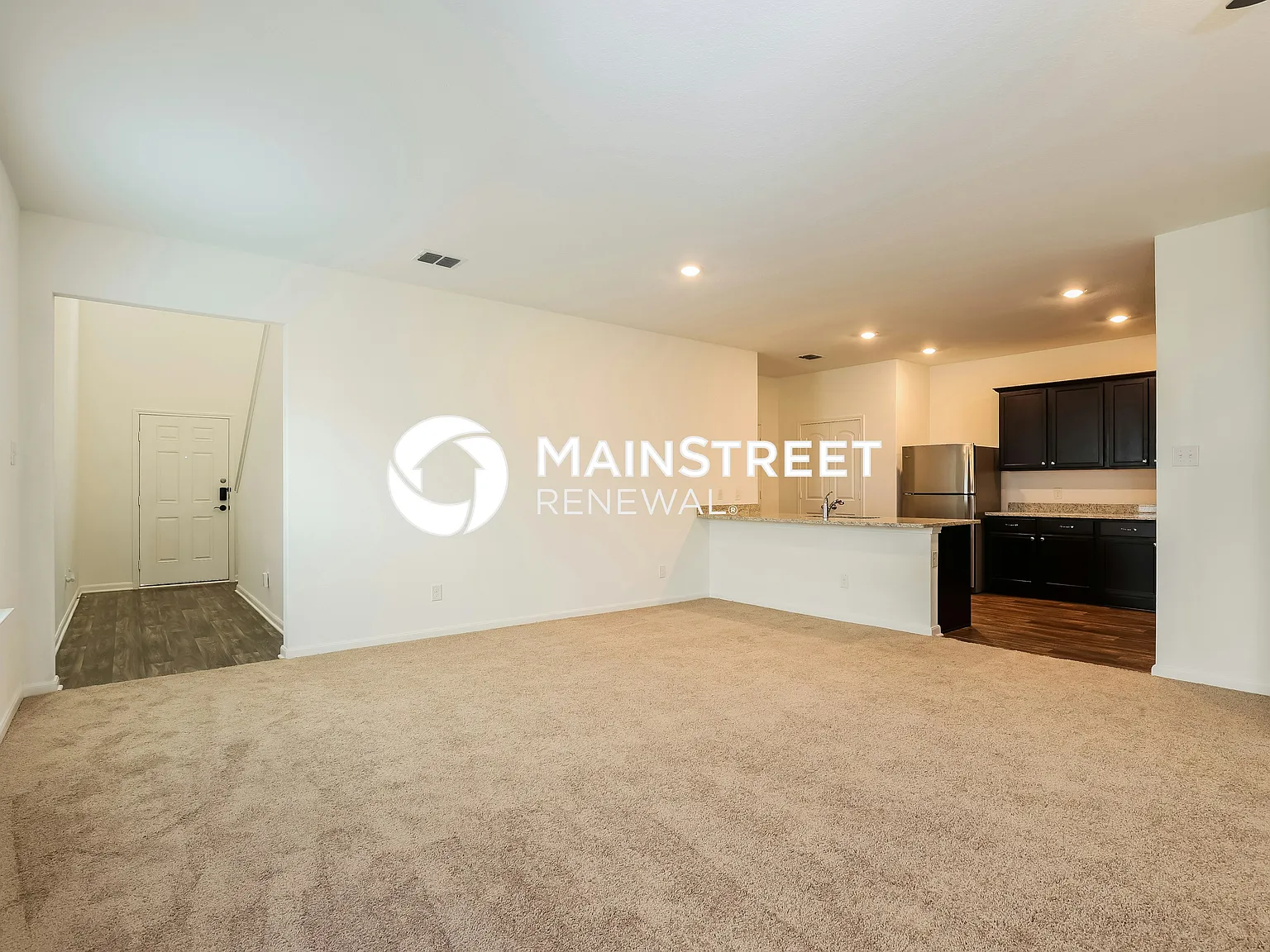 818 Shady Brook — Photo 4