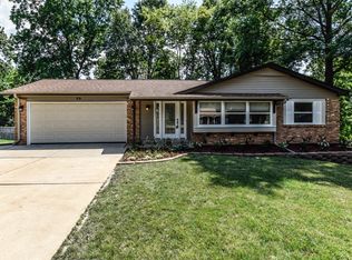 20 Forest Oak Ct, Fenton, MO