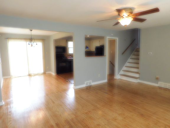 Living RM-Dining RM View