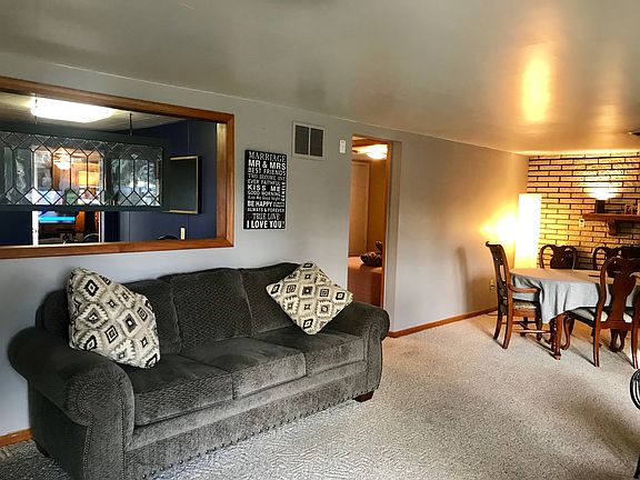 3rd image of 66 Jordan Dr