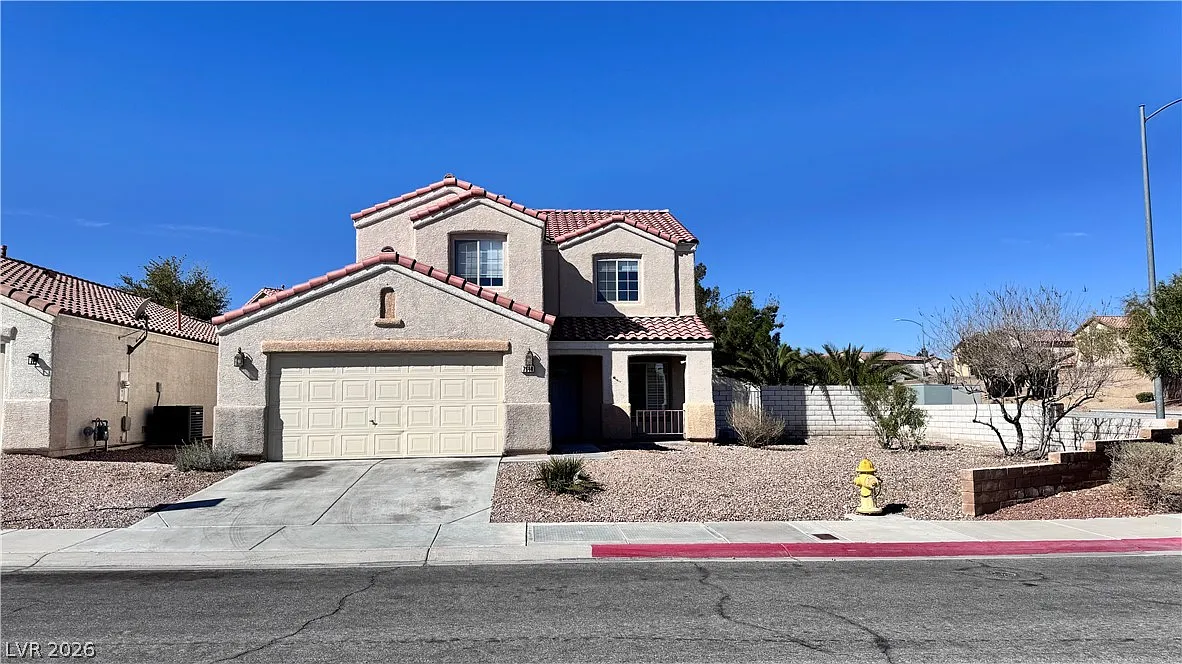 4 bed, 2.5 bath, 1766 sqft, $2,234 — Photo 1