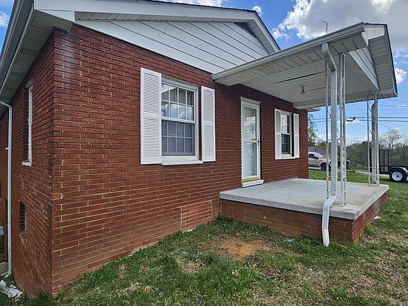 5th image of 92 Highland Park Dr