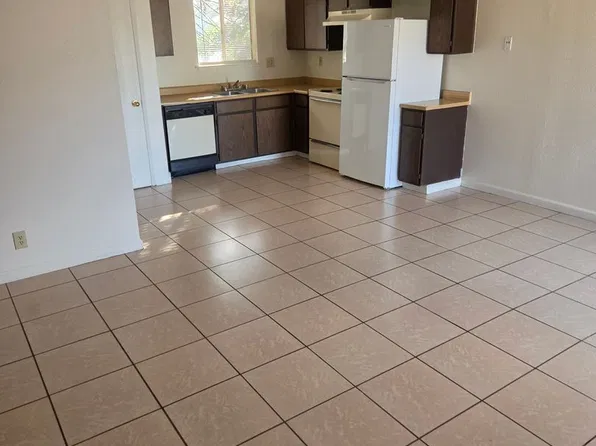 Church, 419 S Church Ave #204, Oakdale, CA 95361