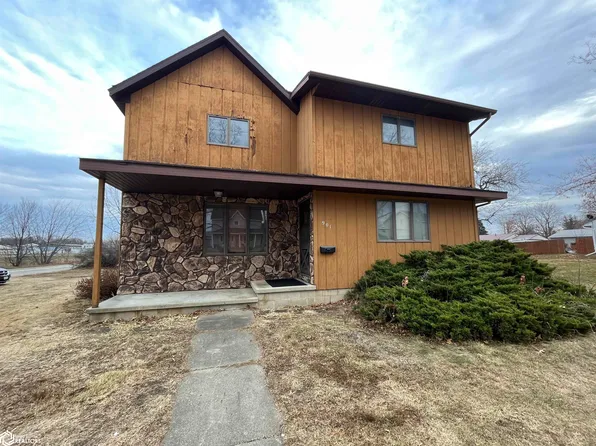 901 Mitchell St, Ackley, IA 50601