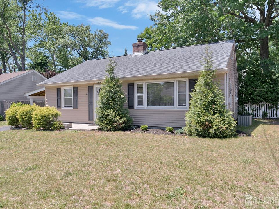 1st image of 8 Pierrepont Ave