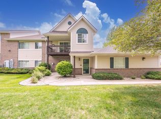 6906 Dale Dr, Racine, WI 53402