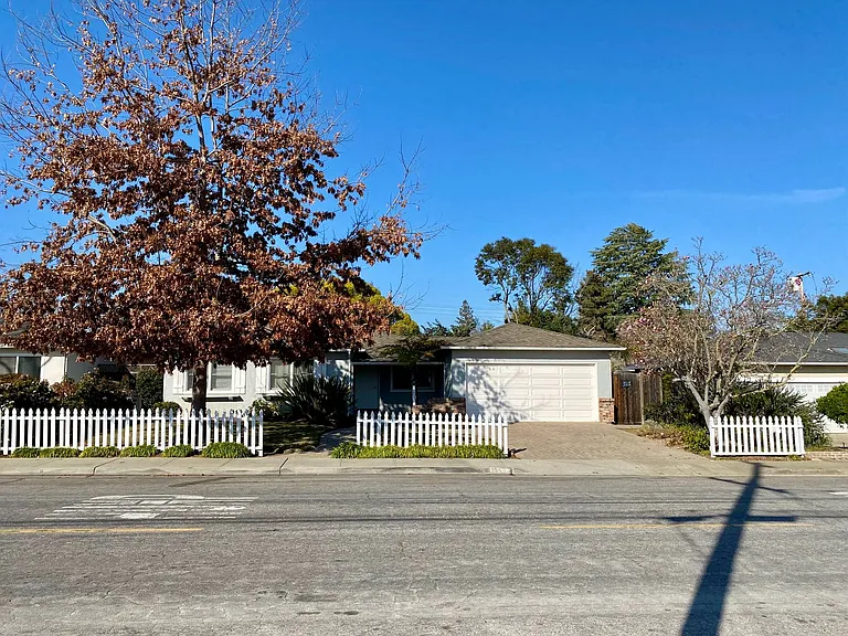1052 Clark Ave — Photo 1