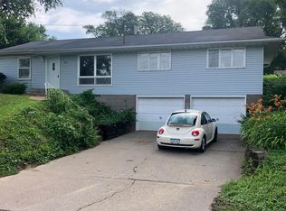 701 31st St, Rock Island, IL 61201