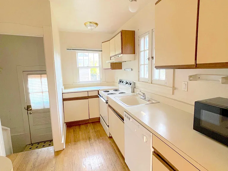 1854 S Williams St — Photo 7